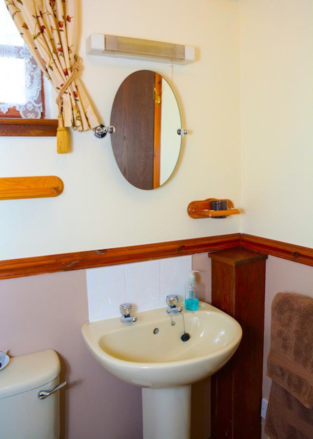 Clarke Cottage Guest House Dunfermline Ngoại thất bức ảnh